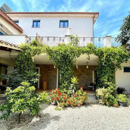 Il Carrubo & * 바리사르도