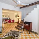 Hébergement de vacances Il Carrubo With Jacuzzi & Sauna *