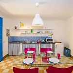 Il Carrubo With Jacuzzi & Sauna * בארי סארדו