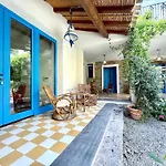 בית נופש Il Carrubo With Jacuzzi & Sauna בארי סארדו