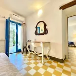 בית נופש Il Carrubo With Jacuzzi & Sauna *