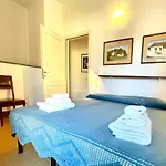 בית נופש Il Carrubo With Jacuzzi & Sauna *