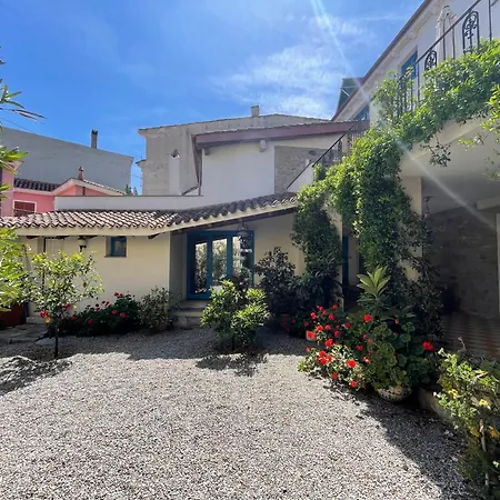 Holiday home Il Carrubo &